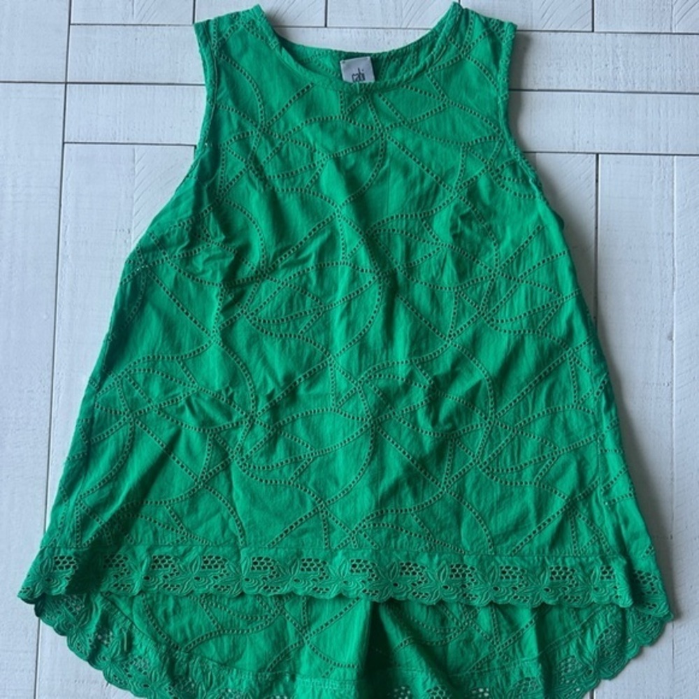 CAbi top Green Sleeveless Lace Top eyelit size Small